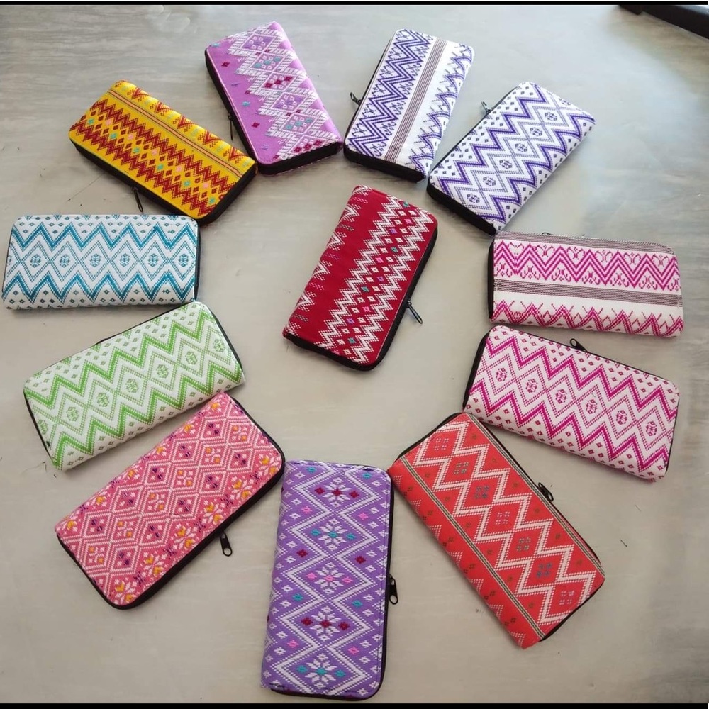 Karen Wallet ..